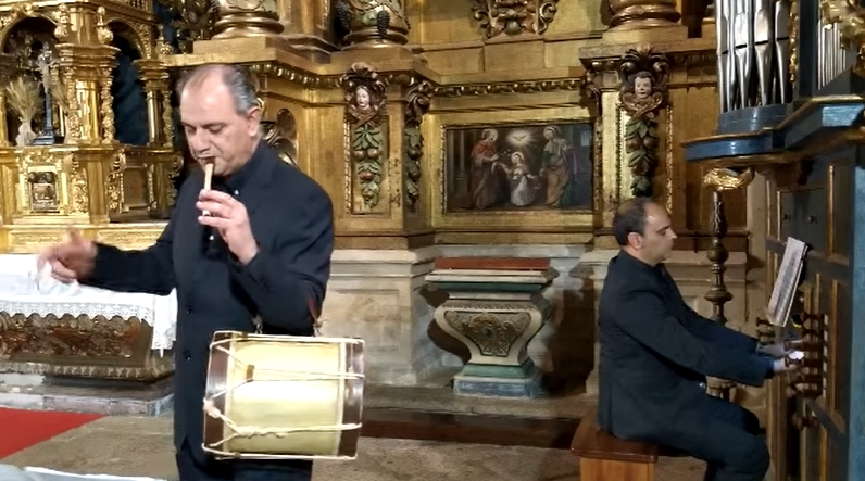 José Ramón Cid y Manuel José Gutiérrez felicitan la Navidad tocando